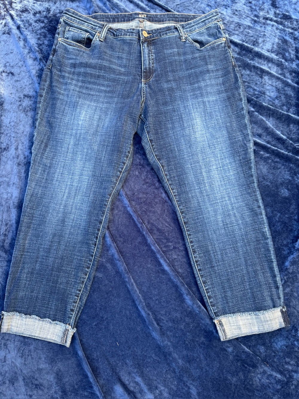 Kut from the Kloth Dark Wash Cropped Jeans worn once & washed.